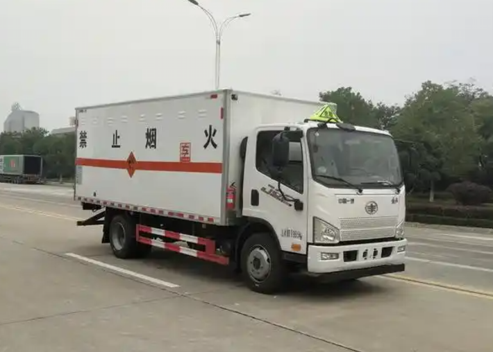 叶集爆破器材运输车可以上高速吗？